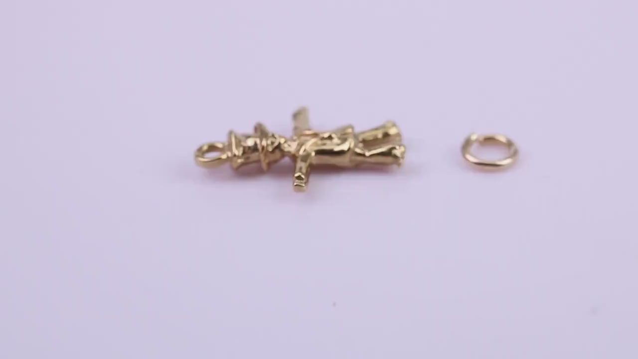 Scarecrow Charm, Traditional Charm, Made from Solid 9ct Yellow Gold, British Hallmarked, Complete with Attachment Link