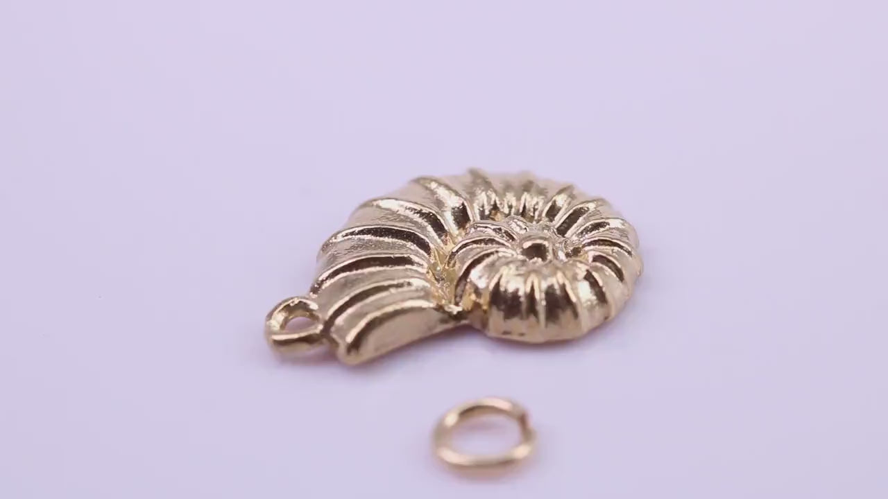 Sea Shell Charm, Traditional Charm, Made from Solid 9ct Yellow Gold, British Hallmarked, Complete with Attachment Link