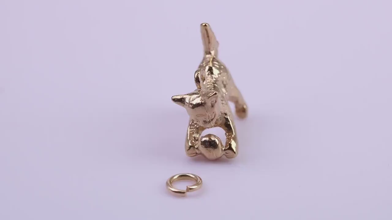 Cat Charm, Traditional Charm, Made from Solid 9ct Yellow Gold, British Hallmarked, Complete with Attachment Link