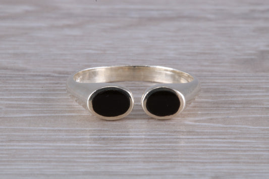 Silver Black Onyx open ended ring, 925 grade sterling silver with black Onyx inlay, suitable for all age groups, very unusual design