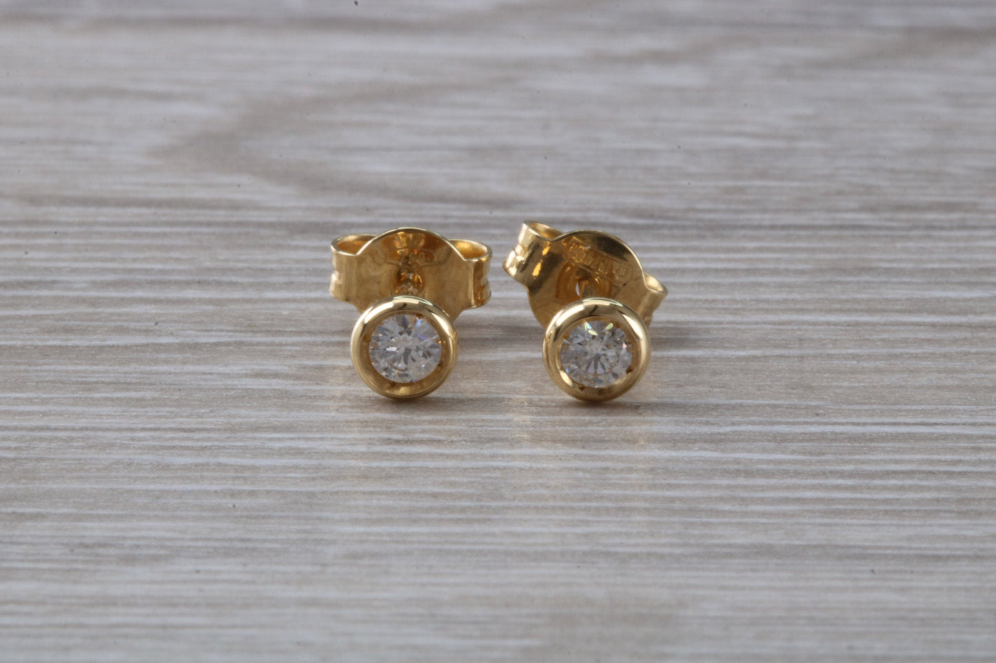 Diamond Stud Earrings in 18ct Yellow Gold