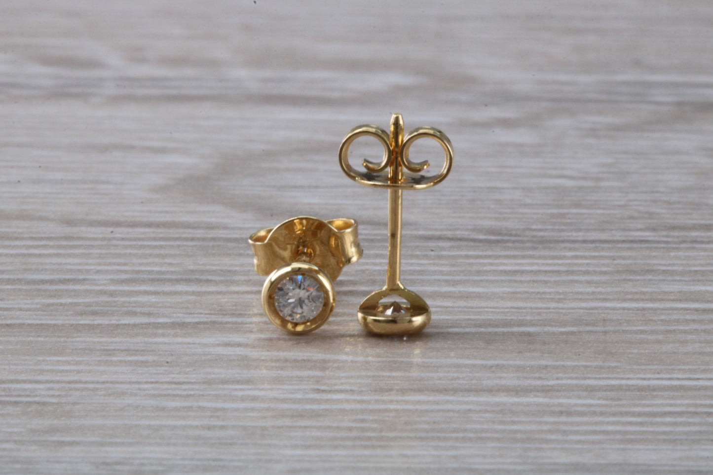 Diamond Stud Earrings in 18ct Yellow Gold