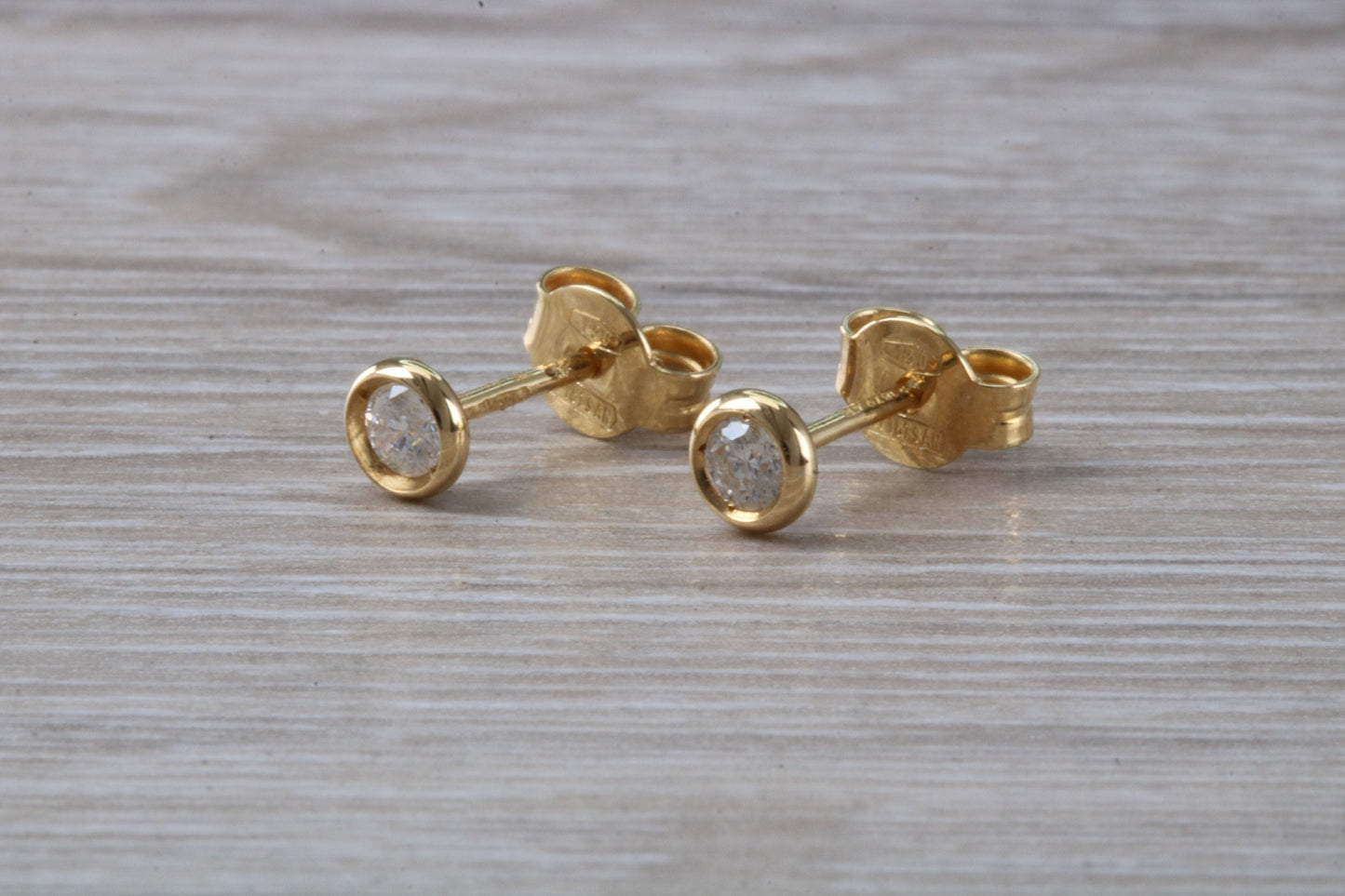 Diamond Stud Earrings in 18ct Yellow Gold