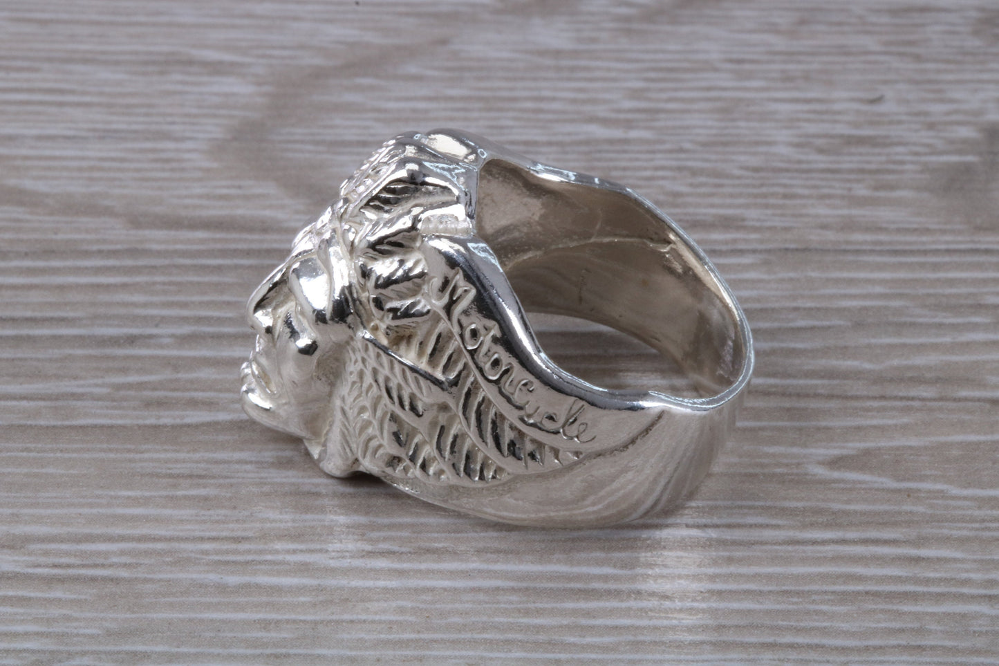 Large and heavy American Indian head ring,solid silver,unisex for ladies and gents,available in silver, yellow gold, white gold and platinum
