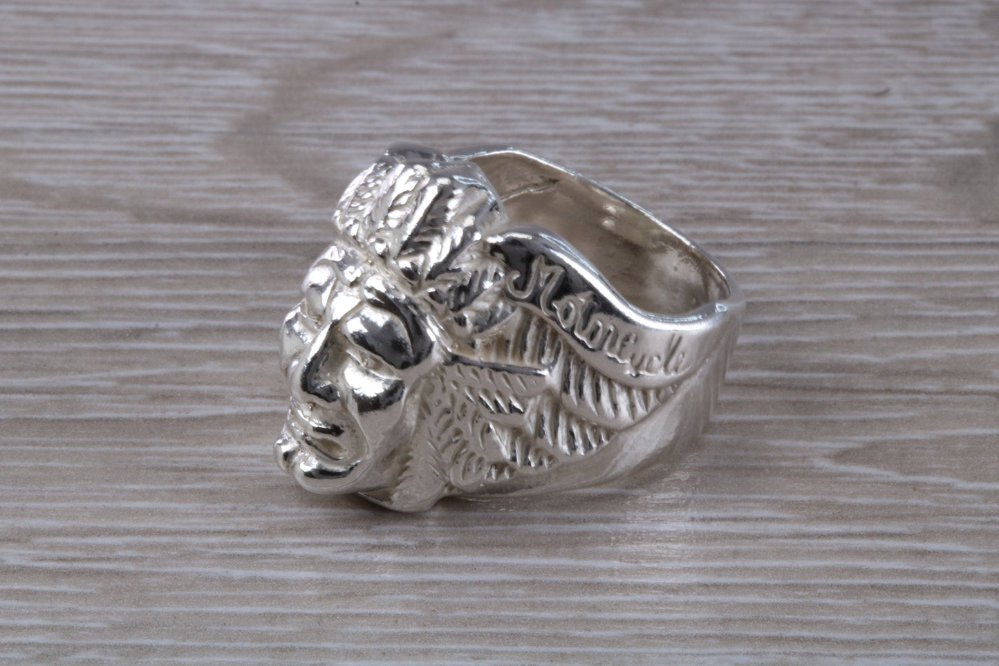 Large and heavy American Indian head ring,solid silver,unisex for ladies and gents,available in silver, yellow gold, white gold and platinum