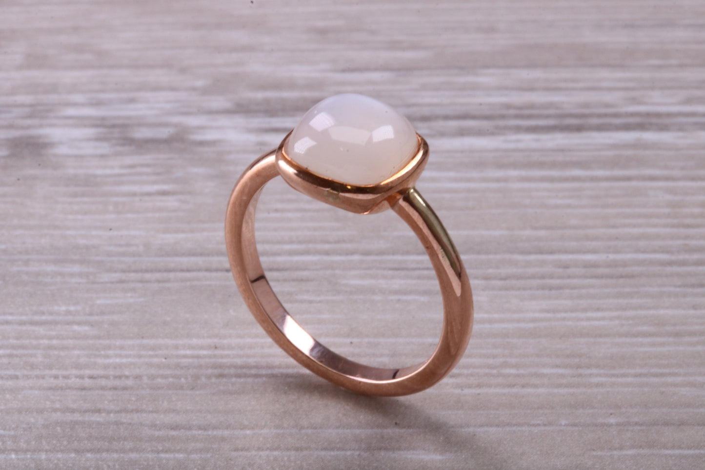Beautiful Cabochon cut Moonstone ring, solid chunky ring, made from solid 9ct Rose Gold, British hallmarked, natural Moonstone