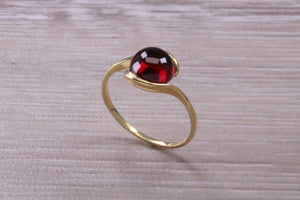 Beautiful Cabochon cut Garnet ring, solid 9ct Yellow Gold, British hallmarked, Dainty and very colourful ring
