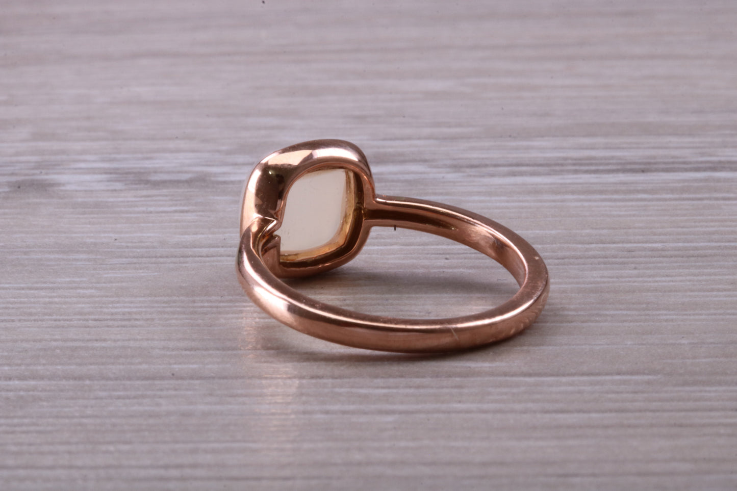 Beautiful Cabochon cut Moonstone ring, solid chunky ring, made from solid 9ct Rose Gold, British hallmarked, natural Moonstone