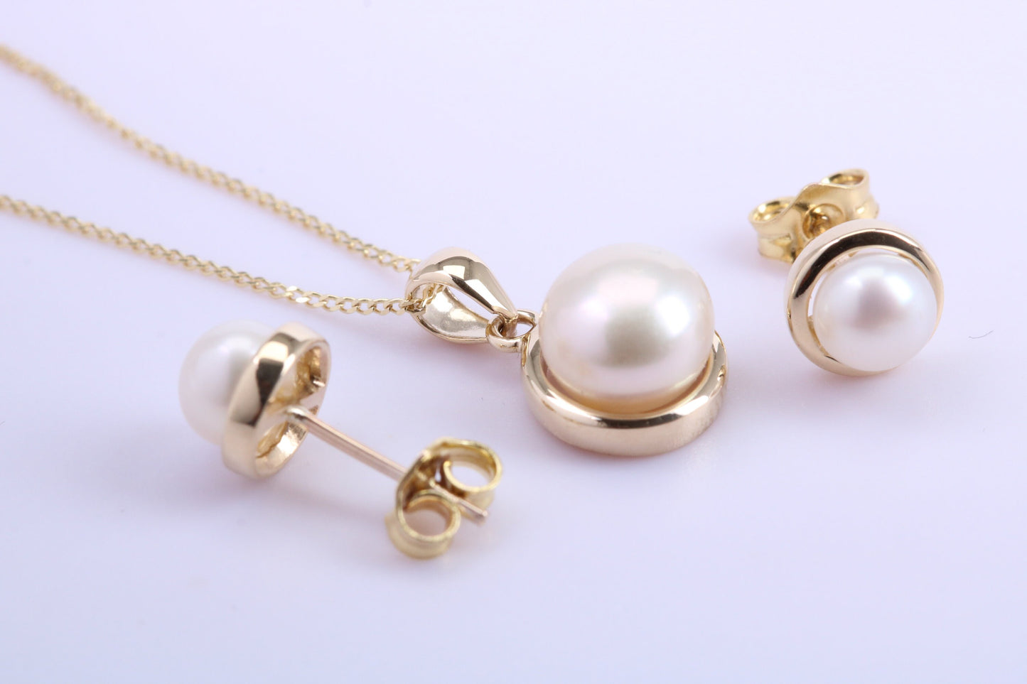 Real Pearl Necklace and Matching Earrings set in Solid Yellow Gold Together with 18 Inch Yellow Gold Chain