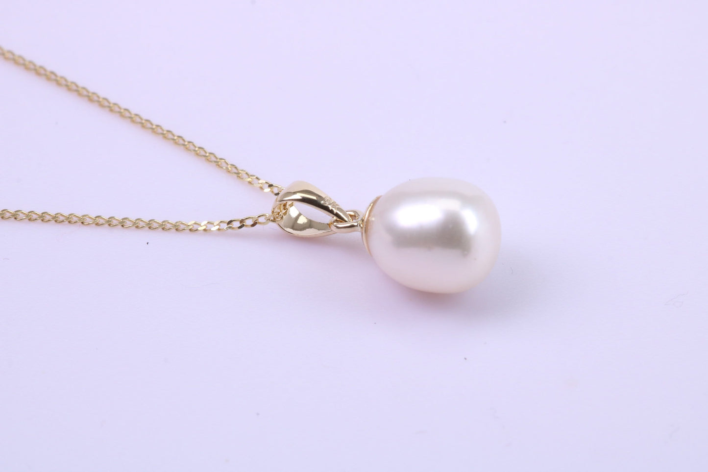 Teardrop Natural Cultured Pearl Necklace set in Solid Yellow Gold Together with 18 Inch Yellow Gold Chain