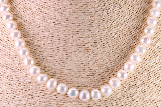 16 Inches Long Single Strand Natural 8 mm Round Pearl Necklace set in Silver