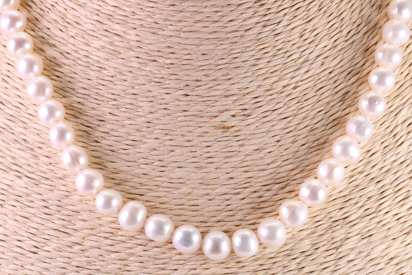 18 Inches Long Single Strand Natural 8 mm Round Pearl Necklace set in Silver