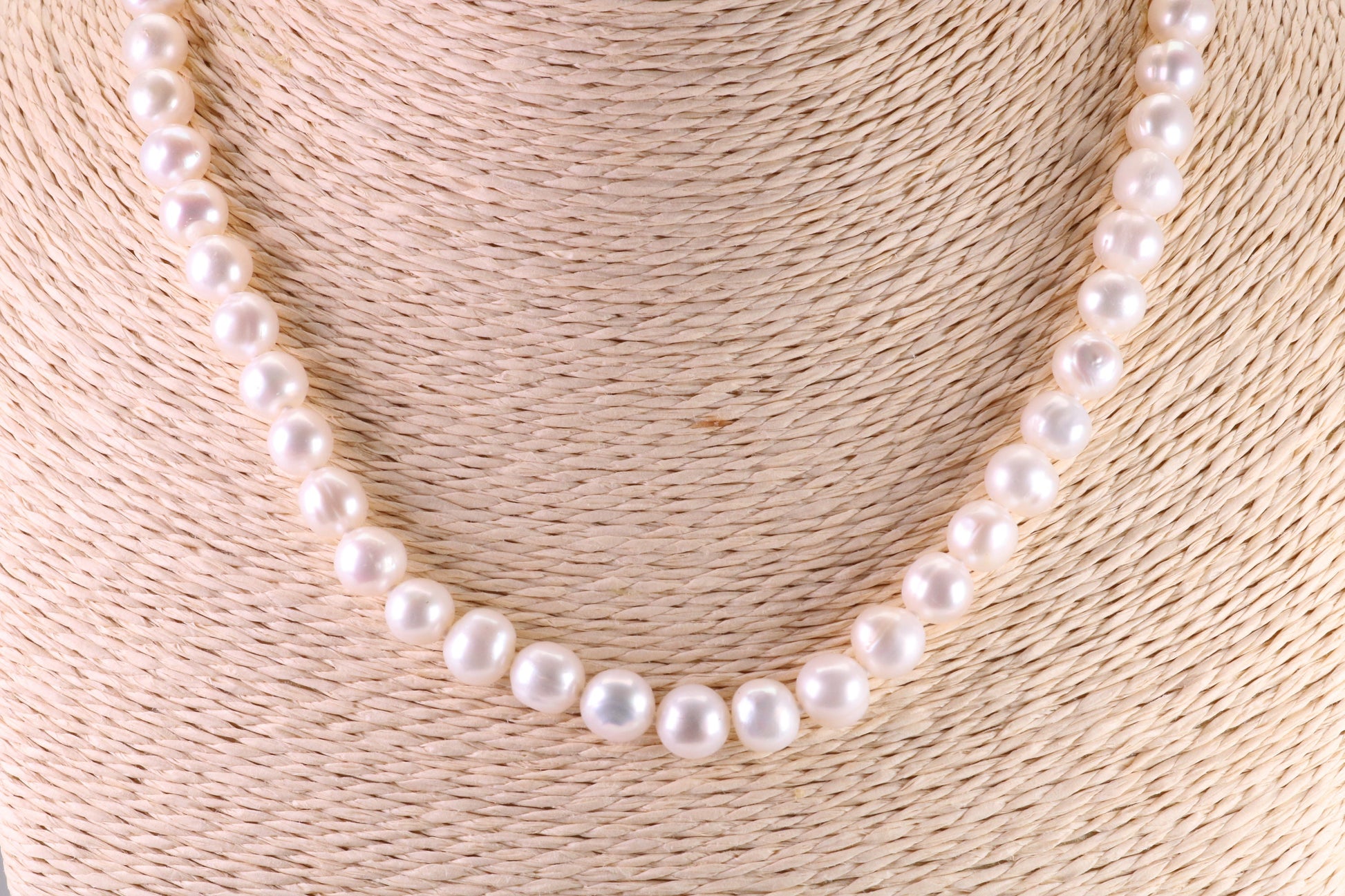 18 Inches Long Single Strand Natural 8 mm Round Pearl Necklace set in Silver
