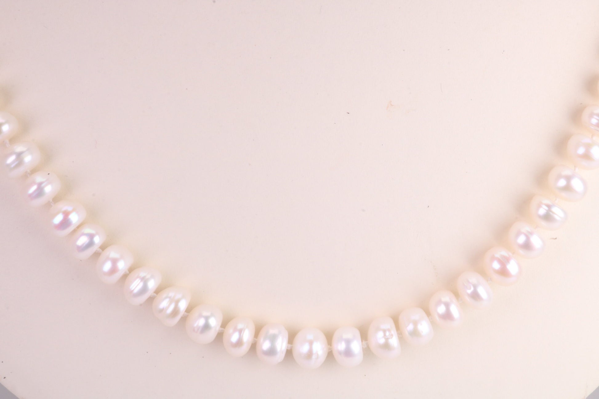 18 Inches Long Natural Pearl Necklace set in Solid Silver Clasp, 6.50 mm Round Pearls