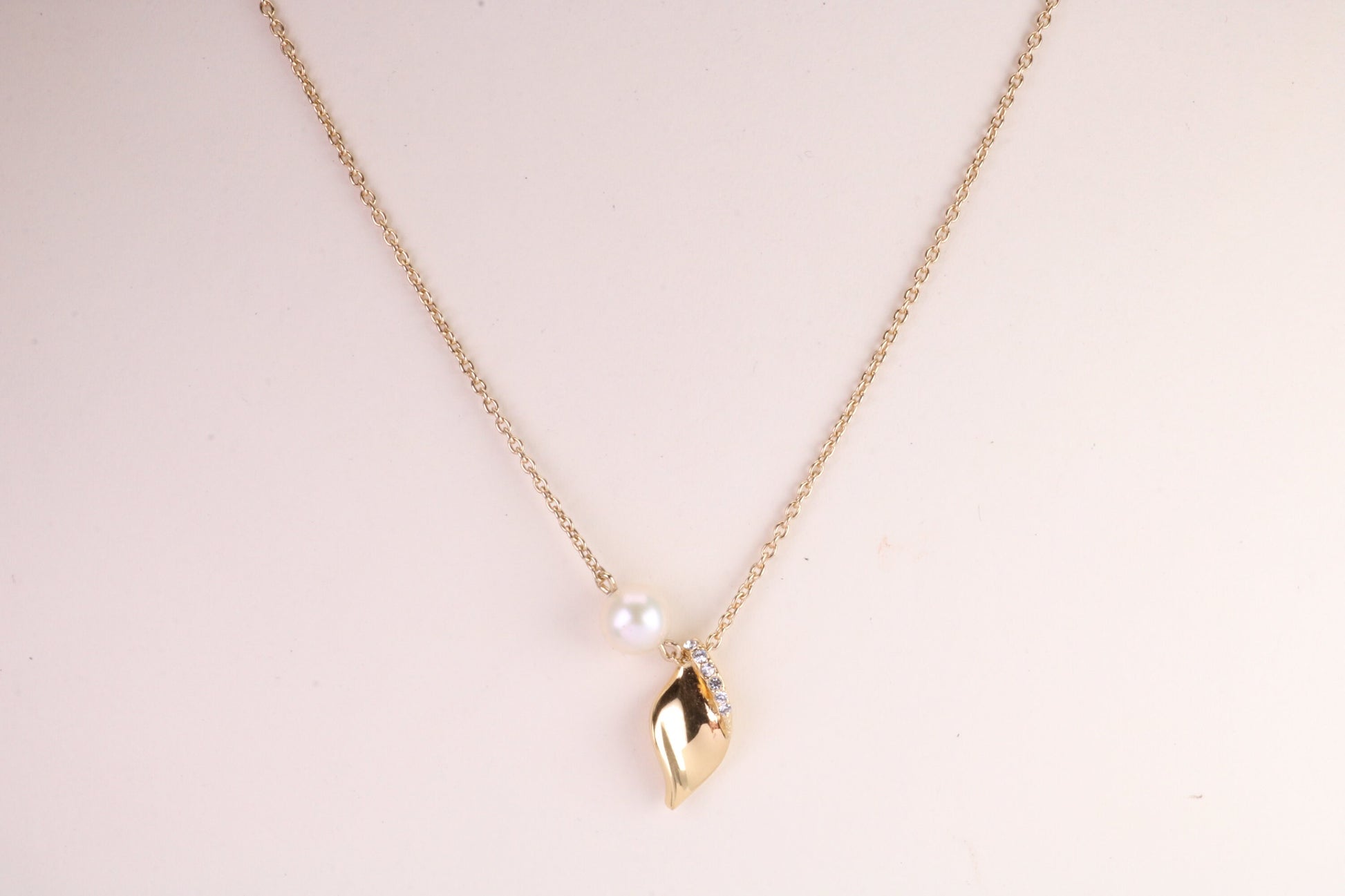 Natural Pearl and Cubic Zirconia set Necklace set in Solid Silver, 18ct Yellow Gold Plated, Length Adjustable Chain