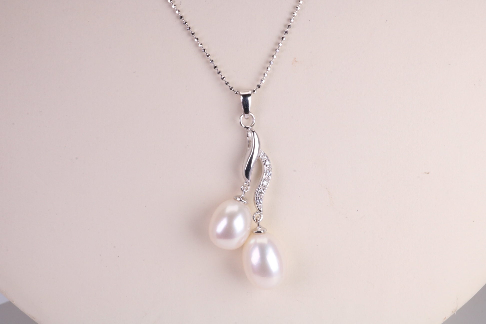 20 Inches Long Natural Pearl Necklace set in Solid Silver, Length Adjustable Chain